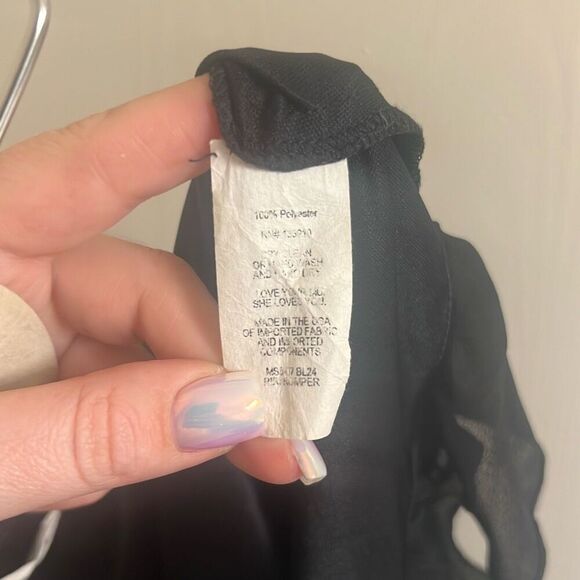 ✨SHOW ME YOUR MUMU Riri Sz Medium Romper in Black Chiffon✨ - Picture 12 of 12